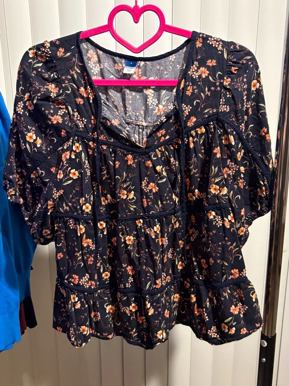 Old Navy Black Floral Puff-Sleeve Blouse with Peach Blooms